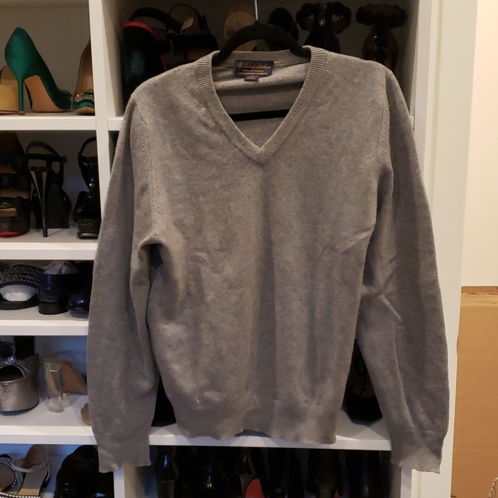 Brooks Brothers Cashmere V-neck